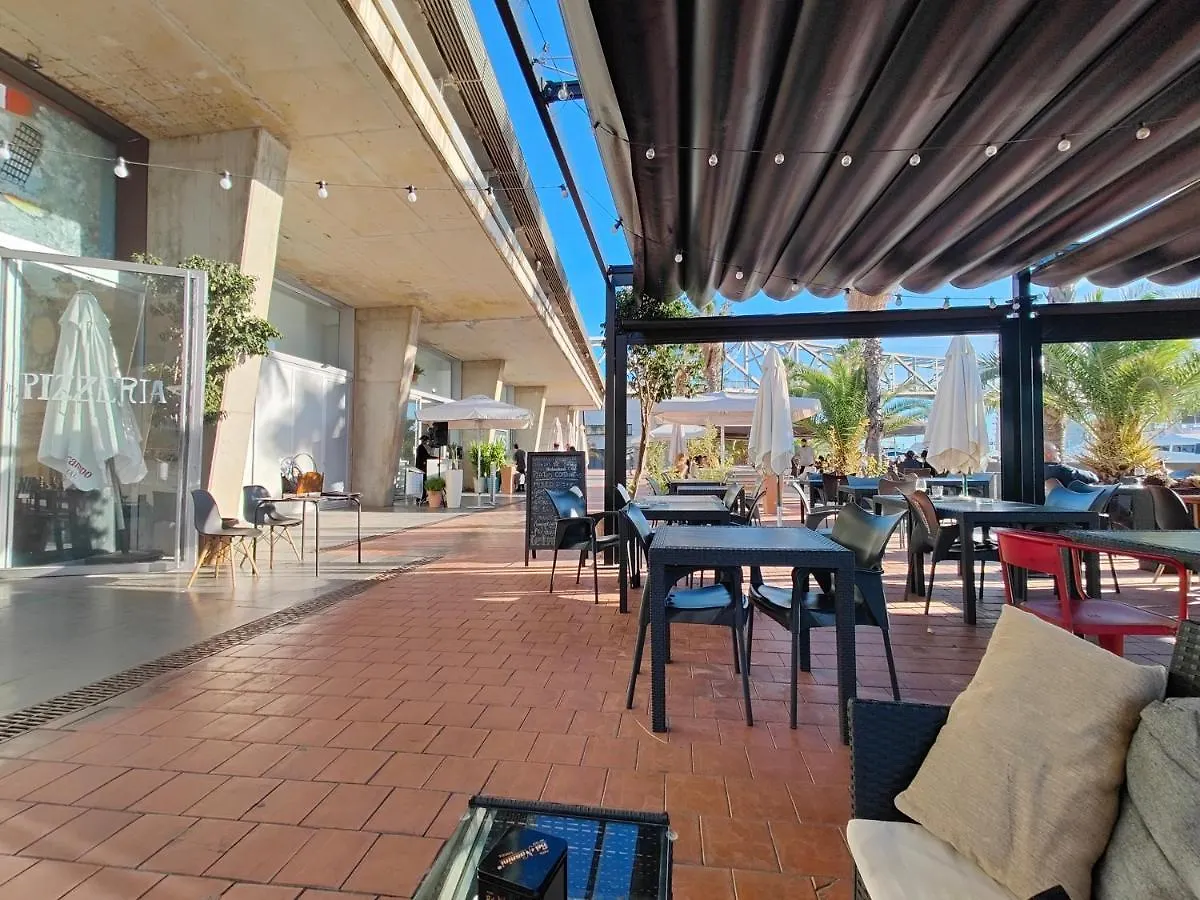 Voyager Hotel Sant Adria de Besos 0*,  Espanha